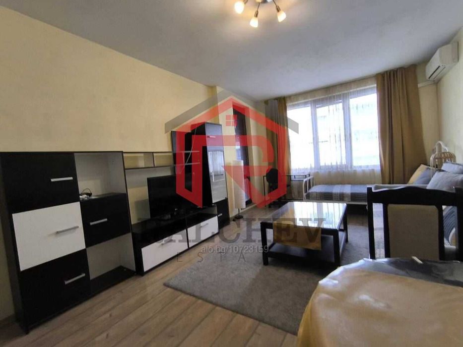 Дава се под наем Двустаен апартамент в Варна, Левски - 75 кв.м за 612 € - Снимка #1