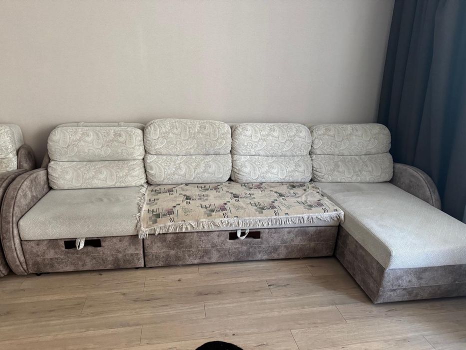 Продам Диваны и кресло