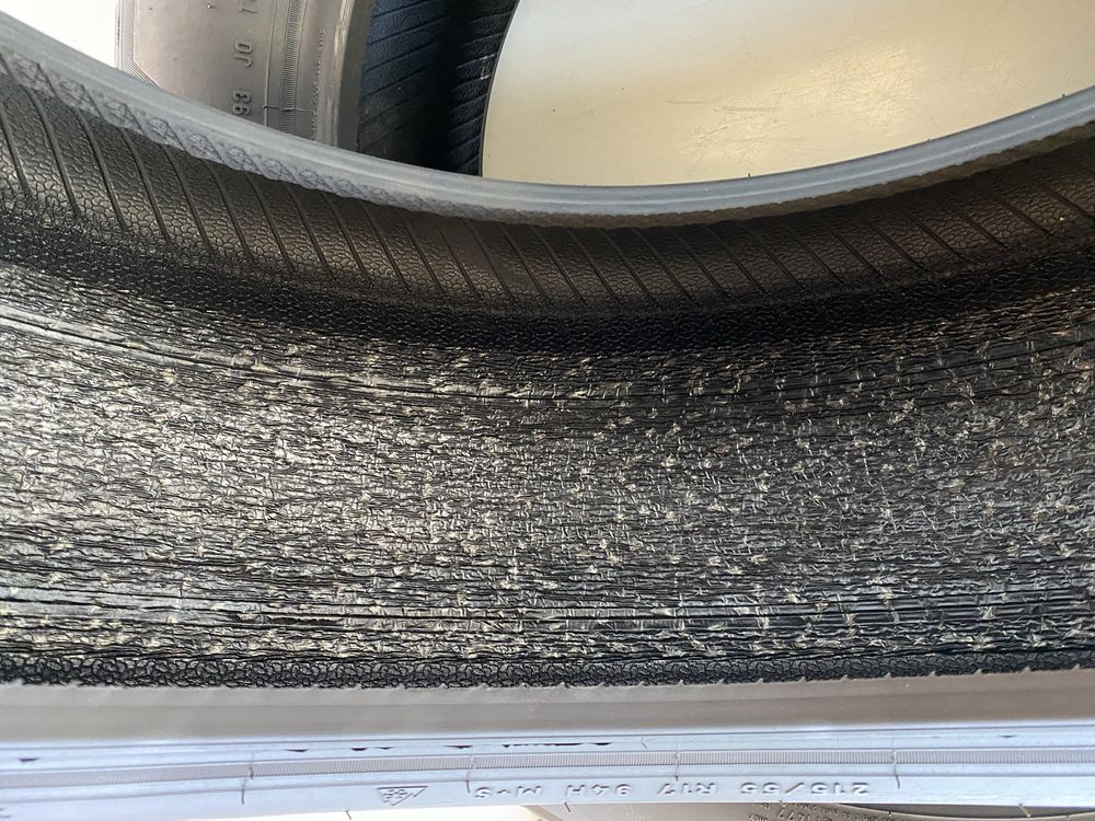 2бр зимни гуми 215/55/17/Pirelli sottozero3/dot3620/5.6мм грайпфер