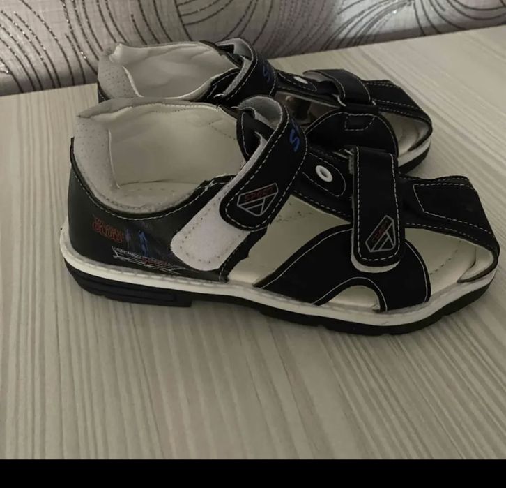 Детские сандали