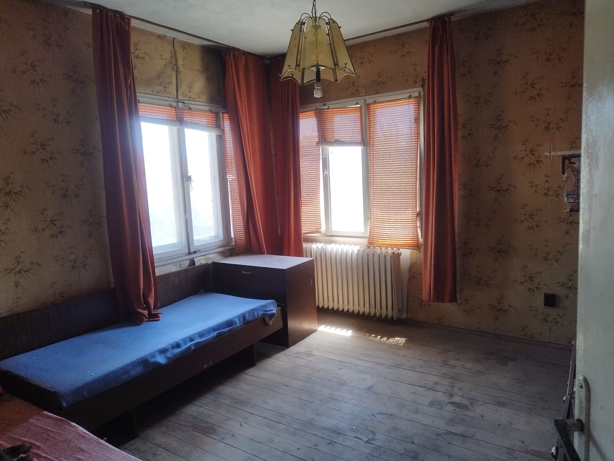 Продавам къща в Харманли