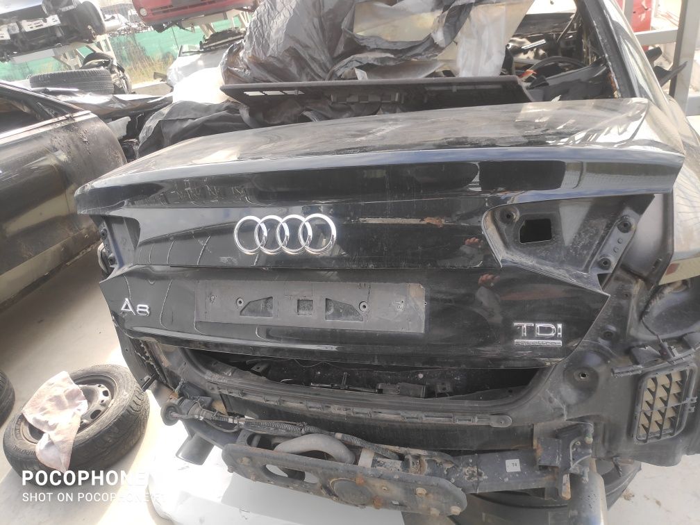 Врата багажник Audi A8 D4 4H / Ауди А8 Д4 2014г.