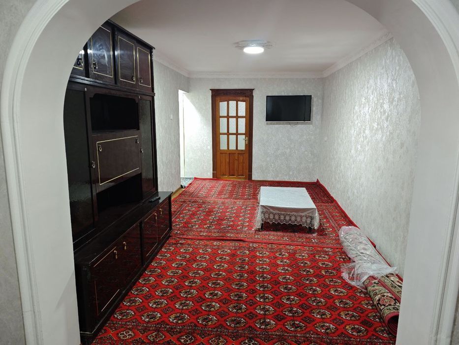 Урганч гастроном тарафдан 1 этажда арзон квартира