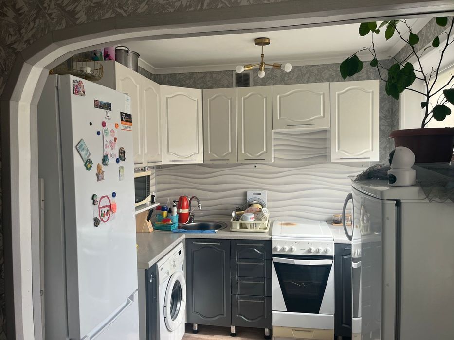 Продается 4-х комнатная квартира