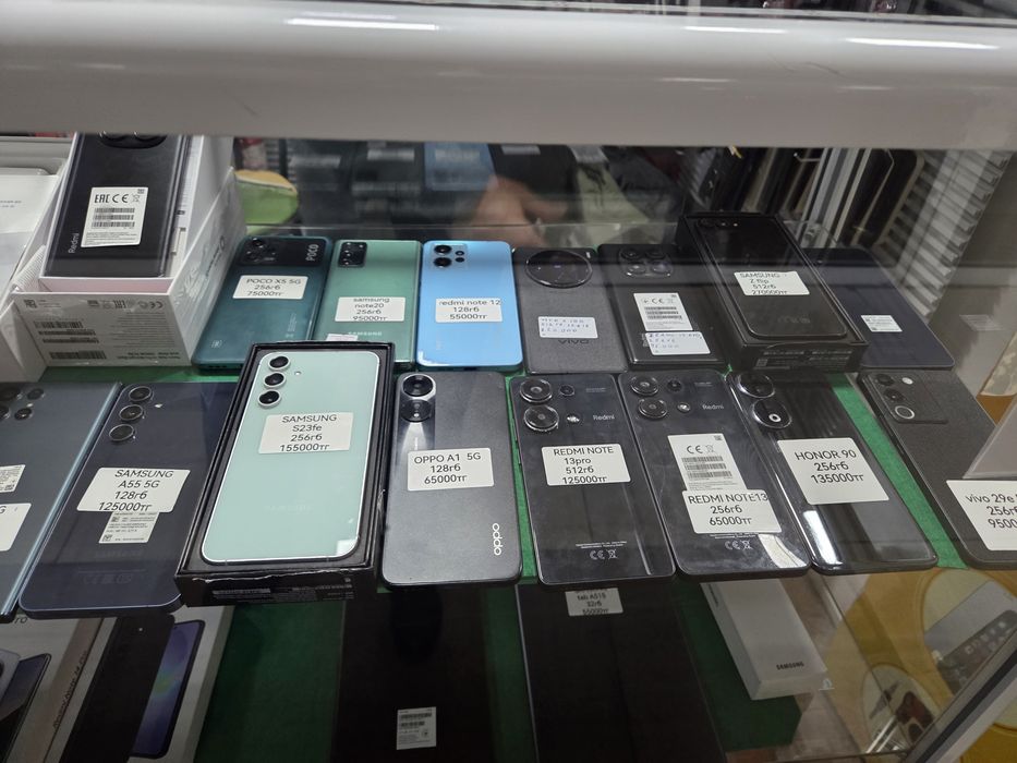 Айфон Самсунгтер бар бағалары қол жетімді.