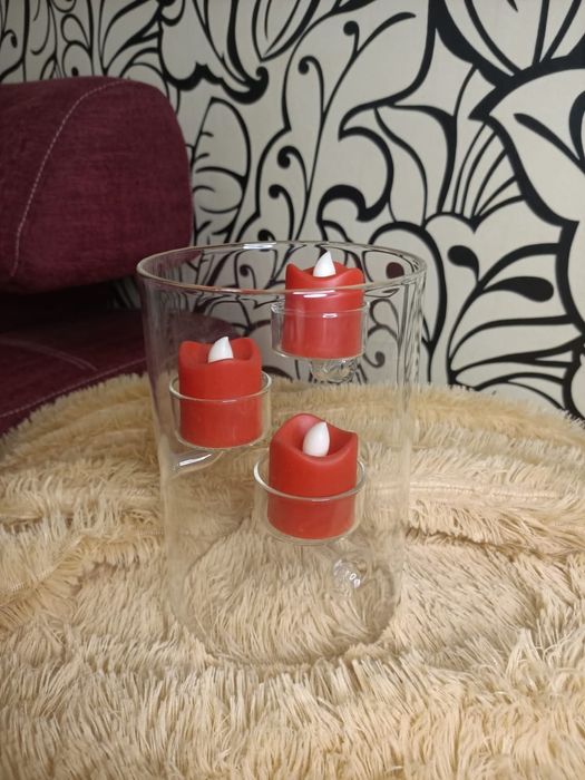 Подсвечник стеклянный, для трёх свечей