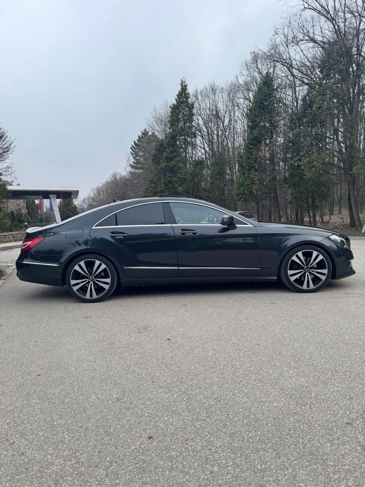 Mercedes-benz CLS 220 9G FULL LED ACTIVE SOUND