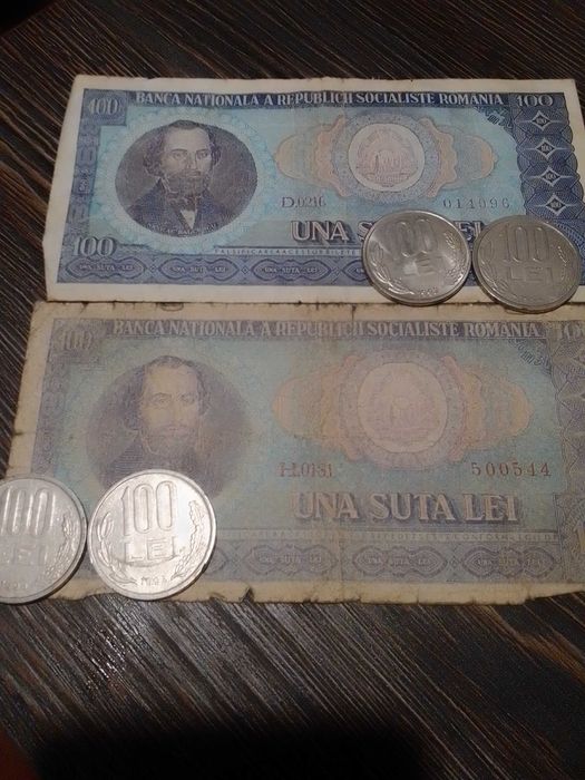 Bancnote și monezi de vinzare