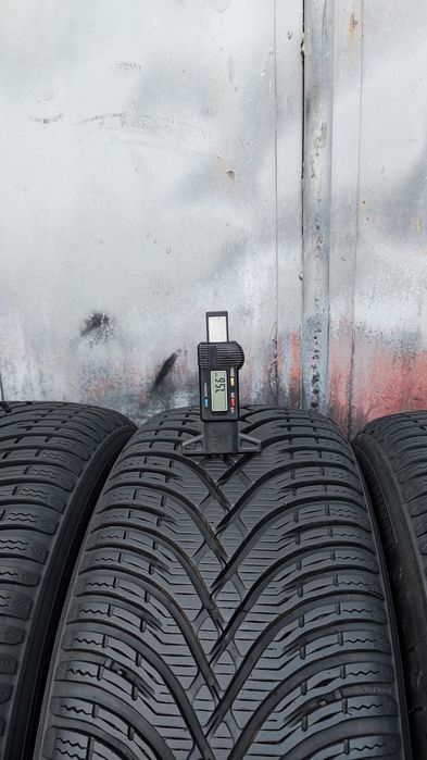 4бр. зимни гуми 205/55/17 Kleber Krisalp HP3 
dot23
7.5мм
Много добро