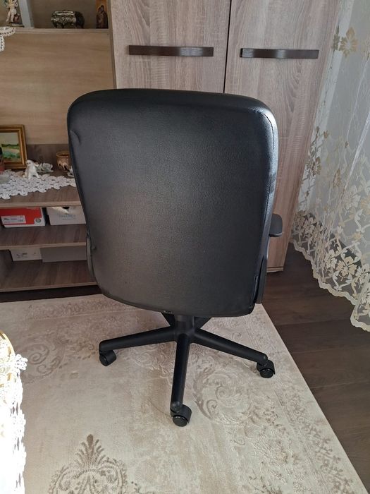 Vând scaun de birou !!