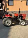Vând tractor DFH 18 CP