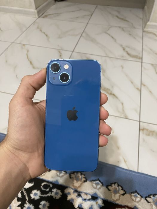 Продам айфон 13