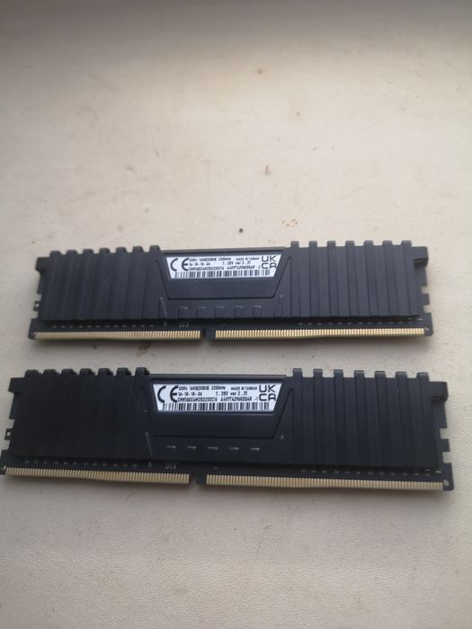 16gb озу ddr4 Corsair vengeance 3200 mhz
