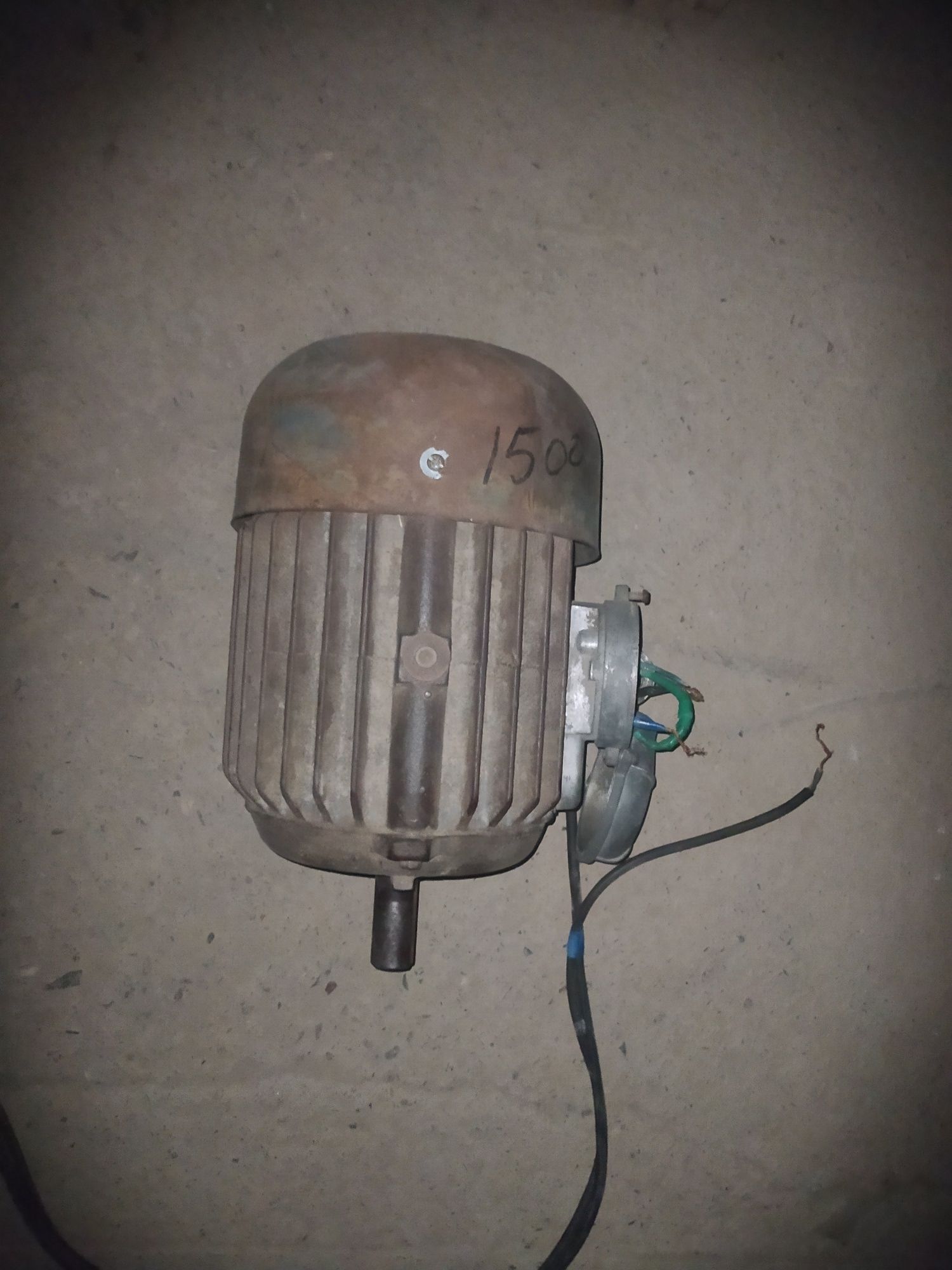 Mator sotiladi 3kv 1500 zavadskoy admodka