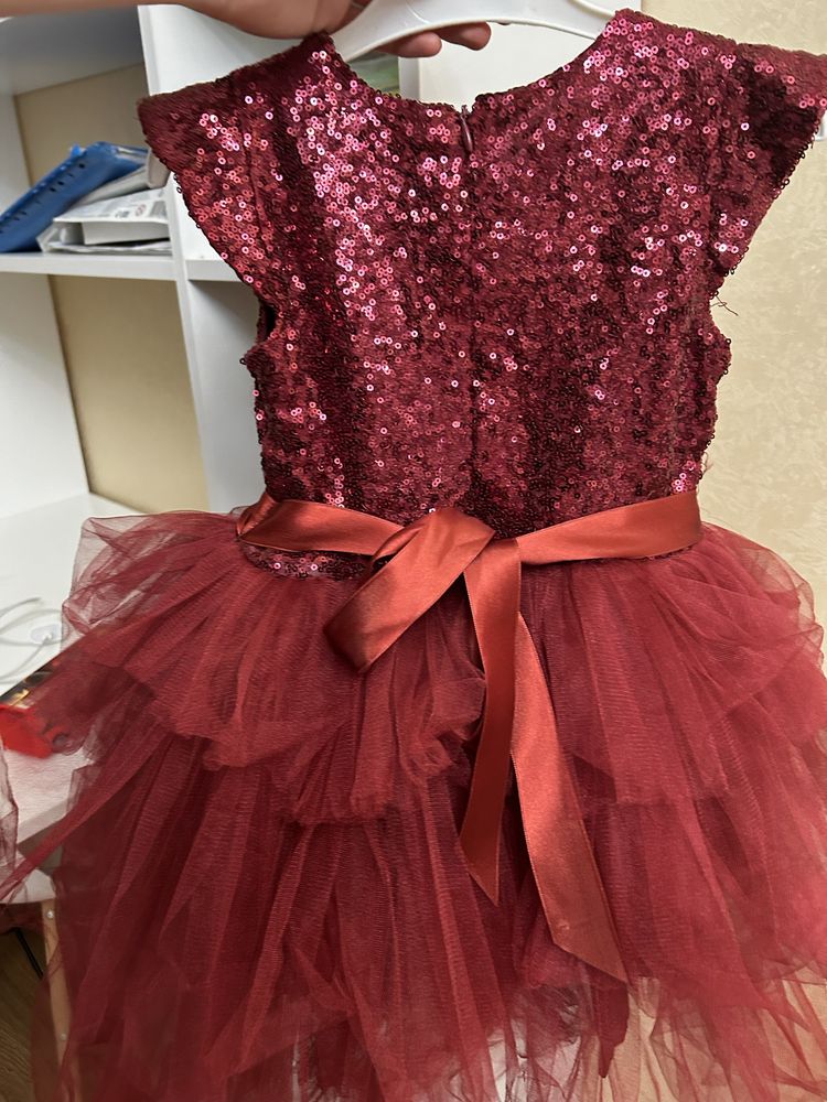 Платья для девочек платье Әдемі көйлектер 4-5 лет