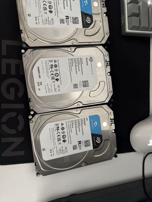 Hard disk uri 1tb,6tb,8tb,3tb,4tb seagate skyhawk