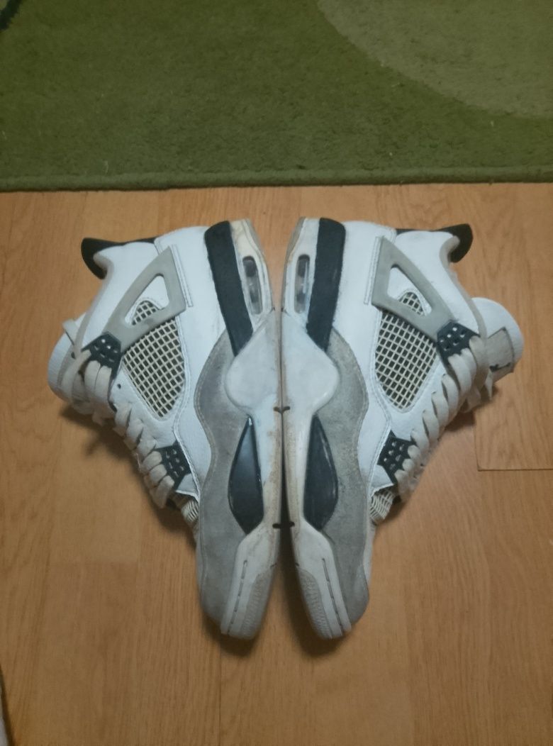 Jordan 4 military black