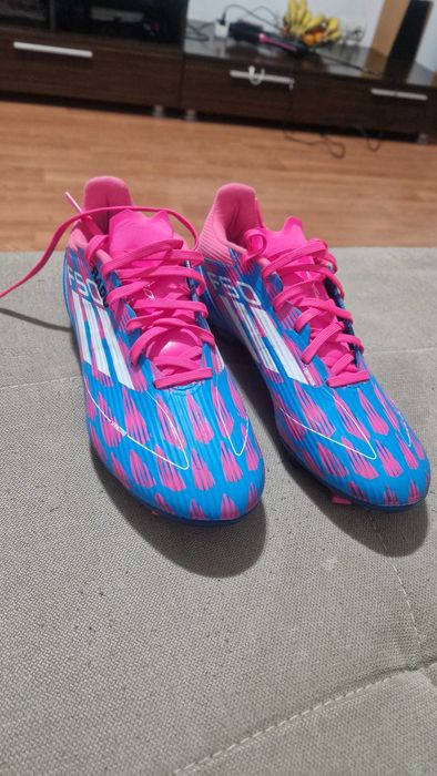 F50 LEAGUE /MULTI-GROUND - Ghete de fotbal cu crampoane turnate