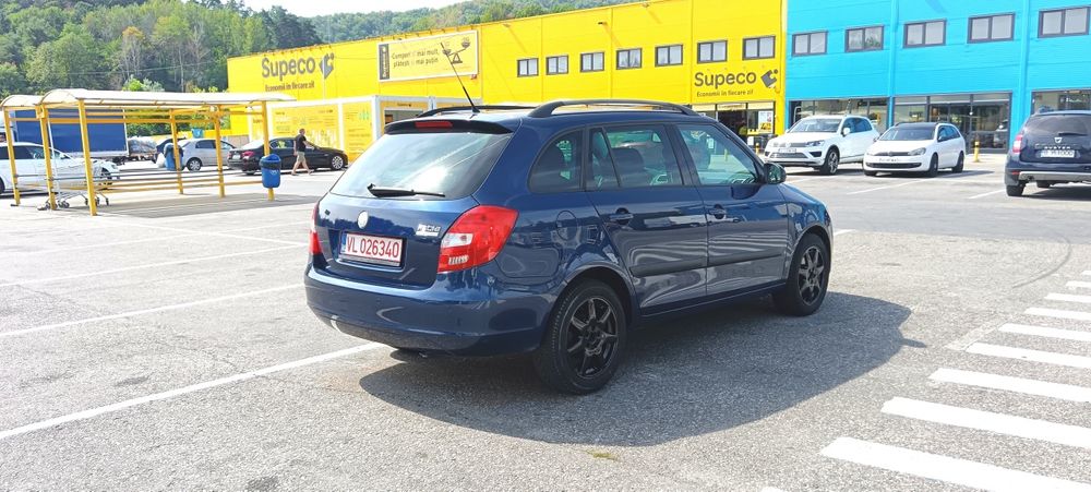 Skoda Fabia An2010 Motor 1,4 Benzina Mpi Climă Jante Pilot Numere Roși