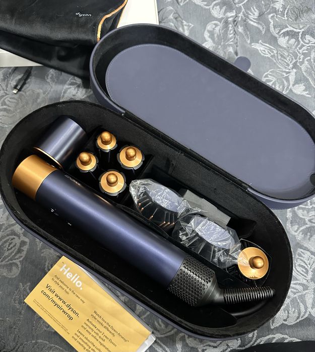 Dyson airwrap complete