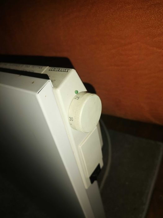 Конвекторен радиатор ADAX 2000w