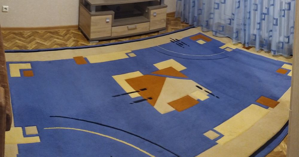 Продам ковер 2*3 метра  7.000 тенге