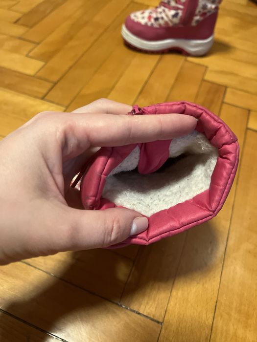 Сапожки для девочки.