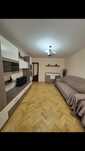 Apartament 3 camere de închiriat
