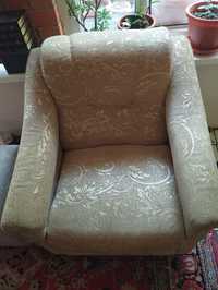 Кресло для дома в хорошем состоянии