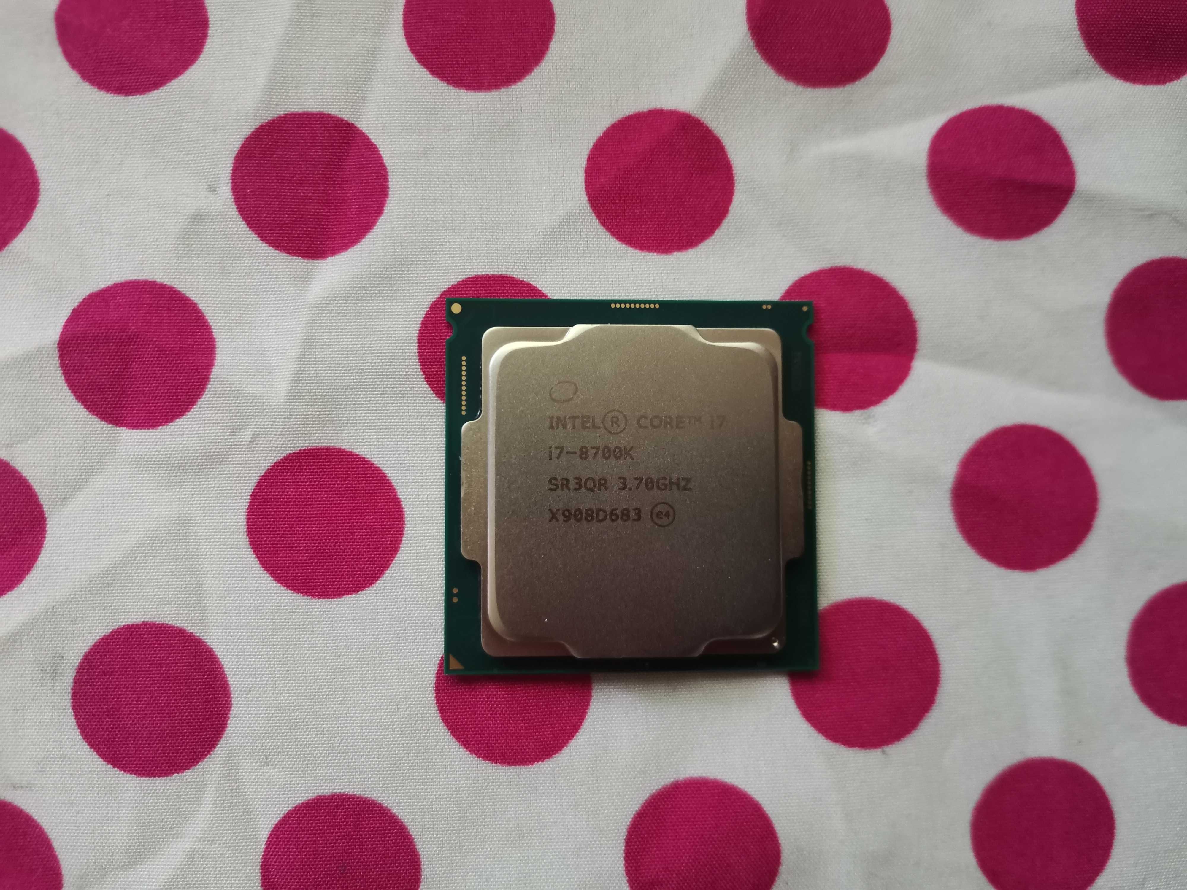 Procesor Intel Coffee Lake, Core i7 8700K 3.7GHz Socket 1151 v2.