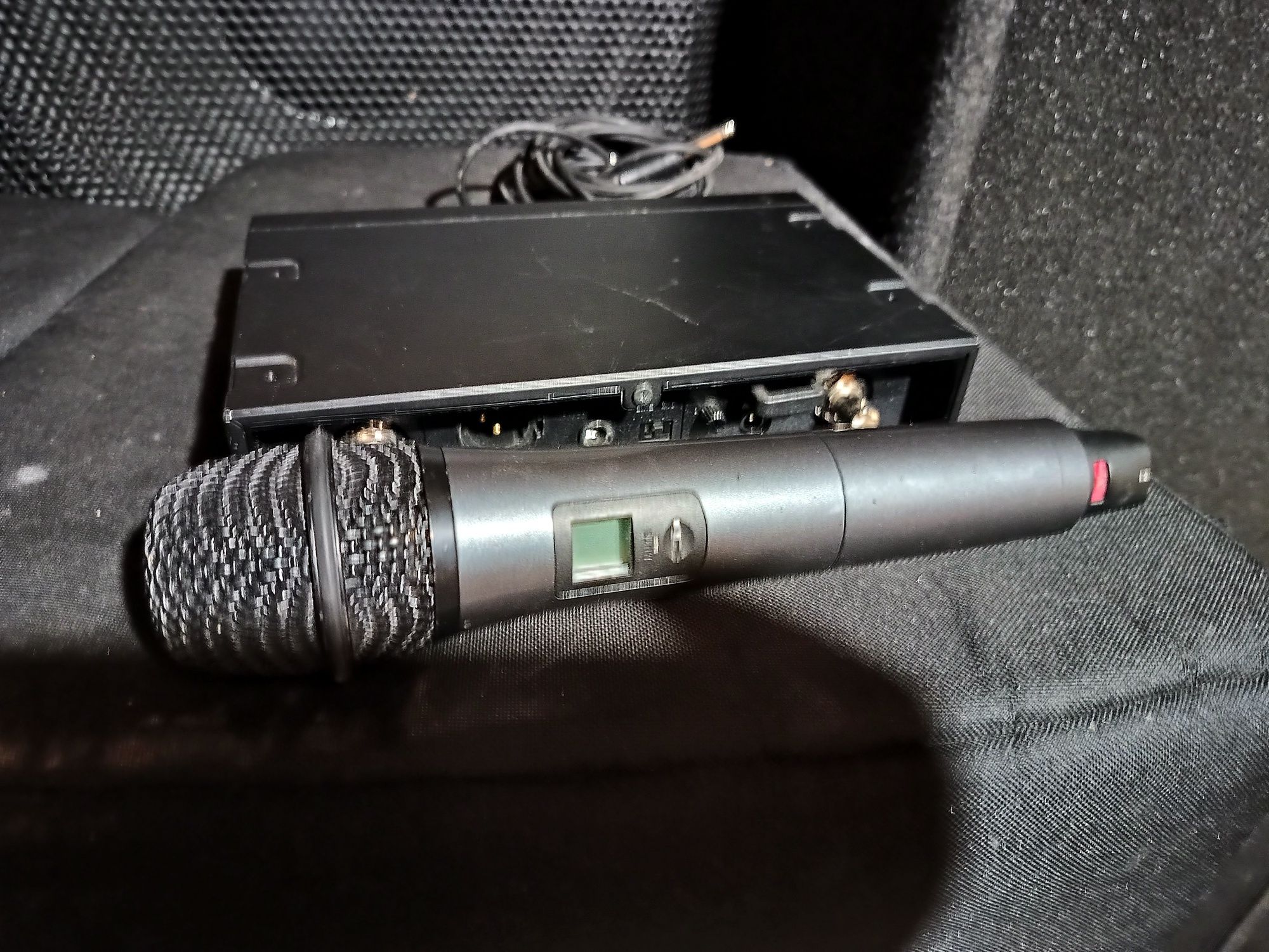 Microfon fara fir Sennheiser (shure dynacord fbt rcf Electro Voice EV)