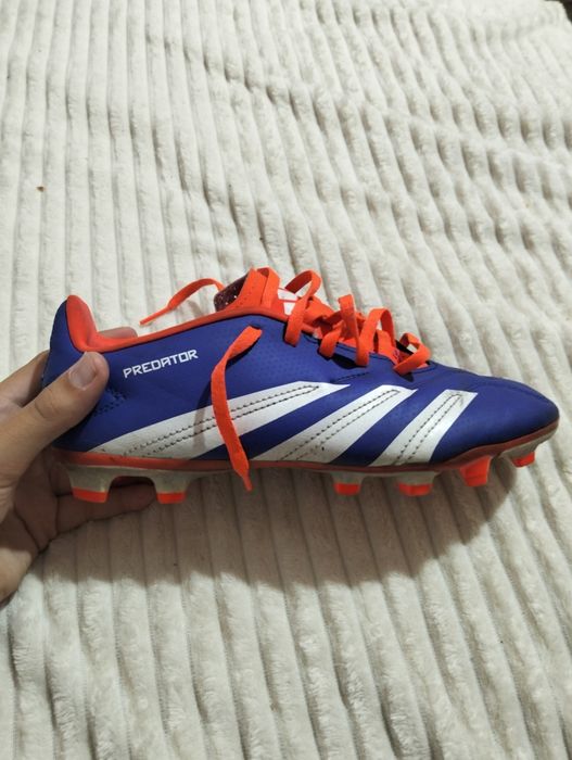 Crampoane adidas predator