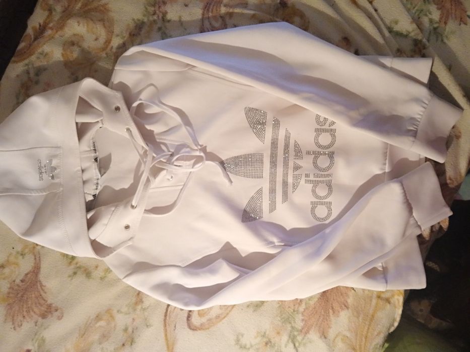 Кофта Адидас , в хорошем состоянии