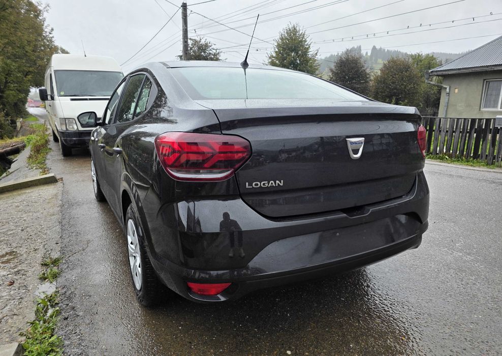 Vând Dacia Logan 2022