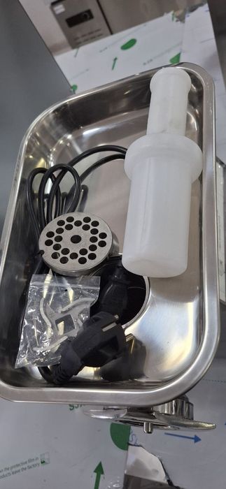 Мясорубка йенги умуман айби йу́к срочна сотилади