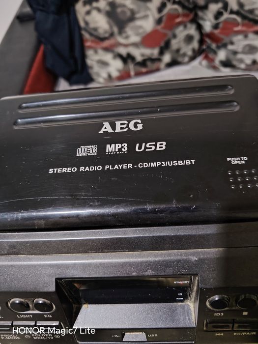 аудио система AEG блутут