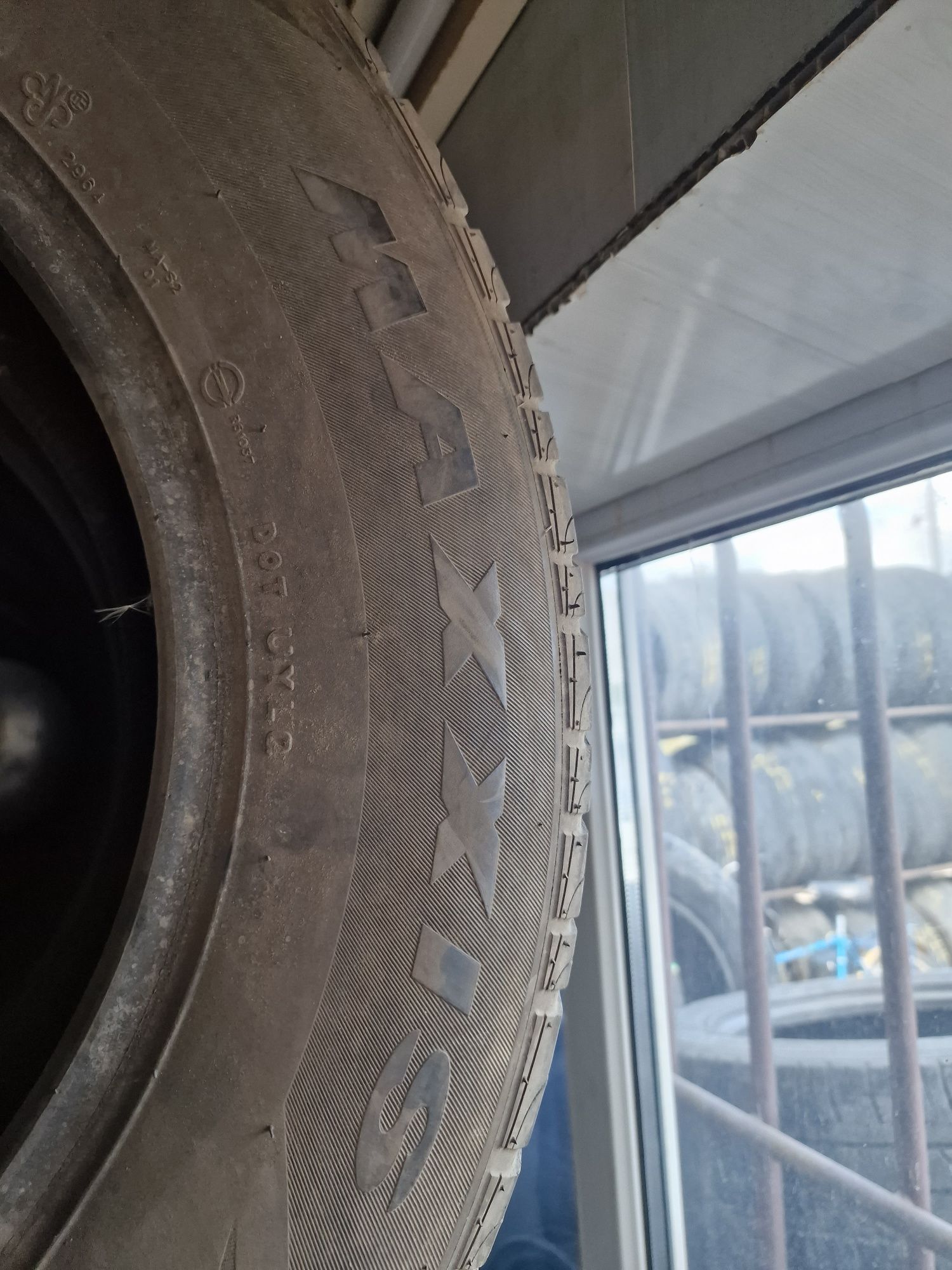 Продам шины 225/70 R16