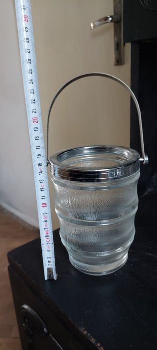 Стъклена купа за лед