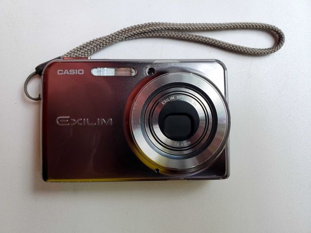 Фотоаппарат Casio EX-S770