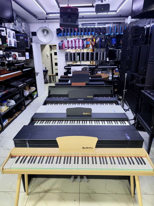 Цифровое пианино piano BLANTH 8888. Pianino