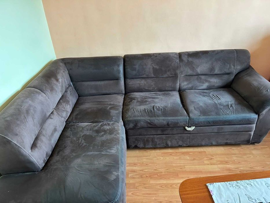 Ъглов диван с ракла и функция за сън