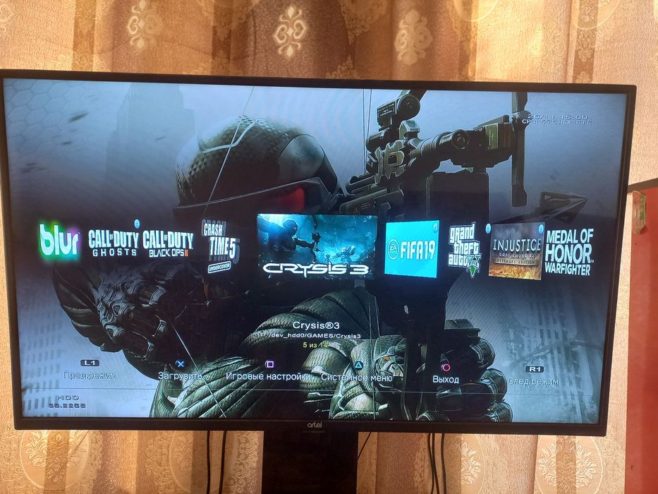 PS3 slim ideal holati proshivka bo"gan o'yinlari bor 2 djoystik bor.