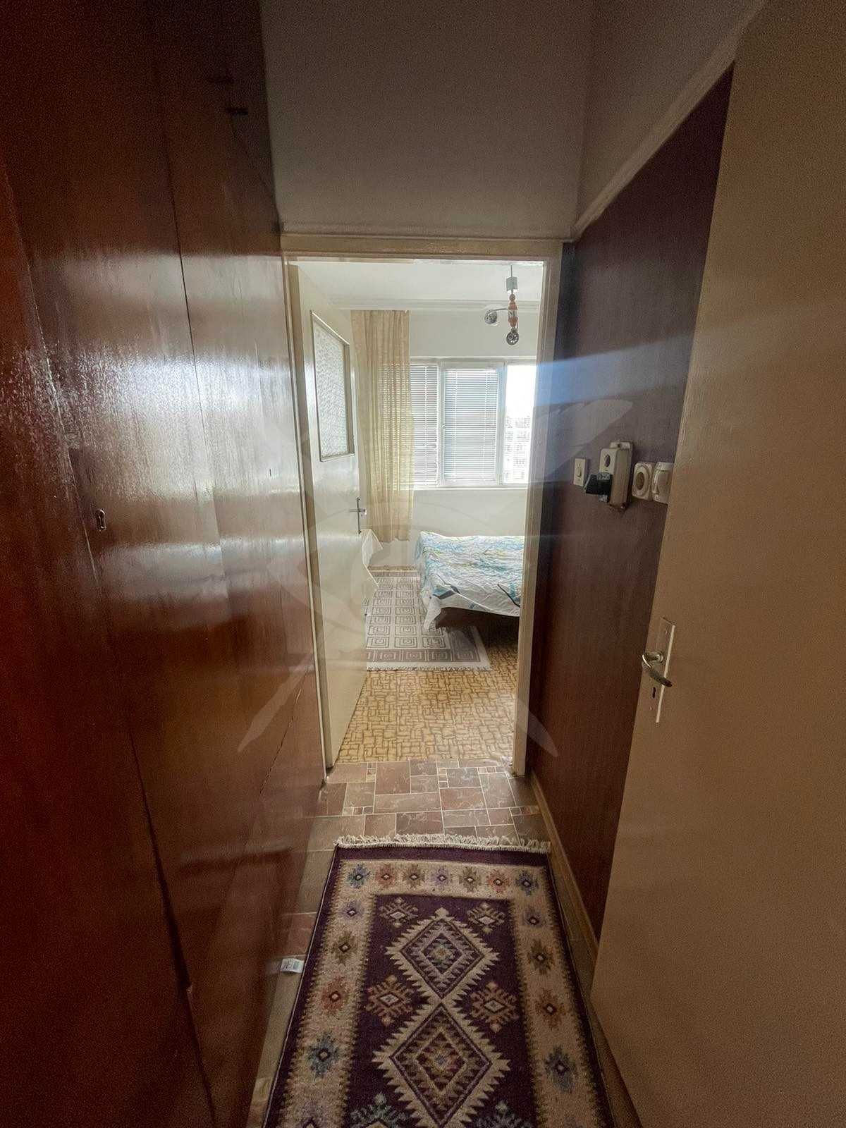 Тристаен обзаведен в Изгрев