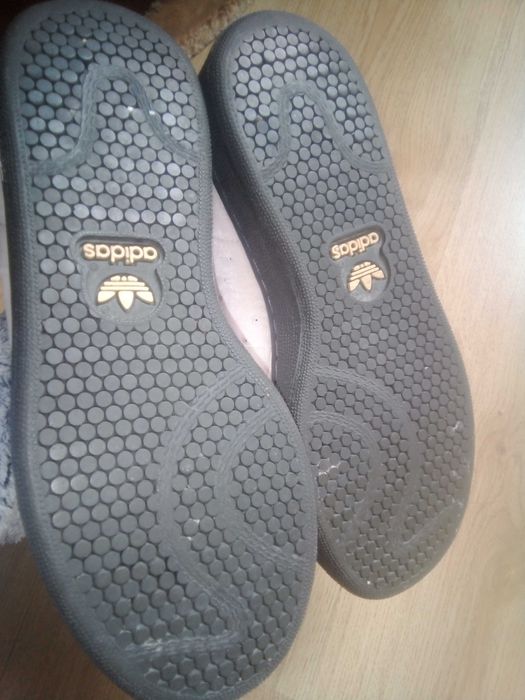 Велурени кецове Адидас 36/5