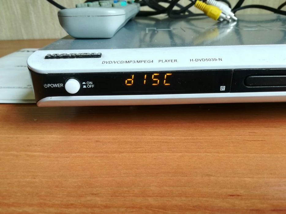 DVD плеер,хорошего качества ,практически новый