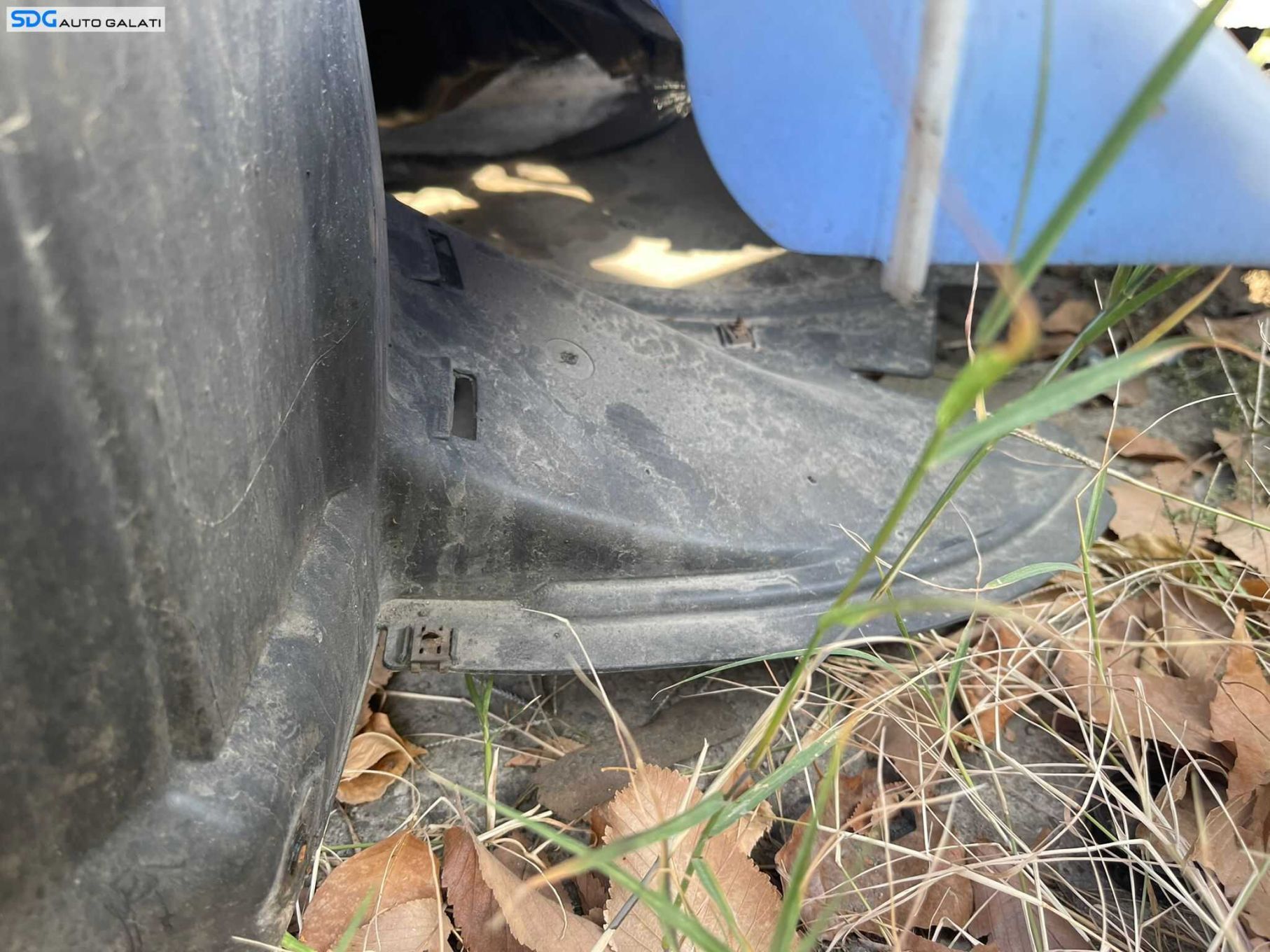 Carenaj Aparatoare Protectie Noroi de la Roata Janta Dreapta Fata Volkswagen Jetta 4 2011 - 2018