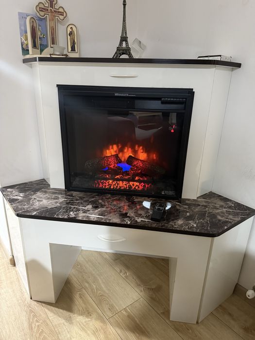 Semineu electric cu telecomanda