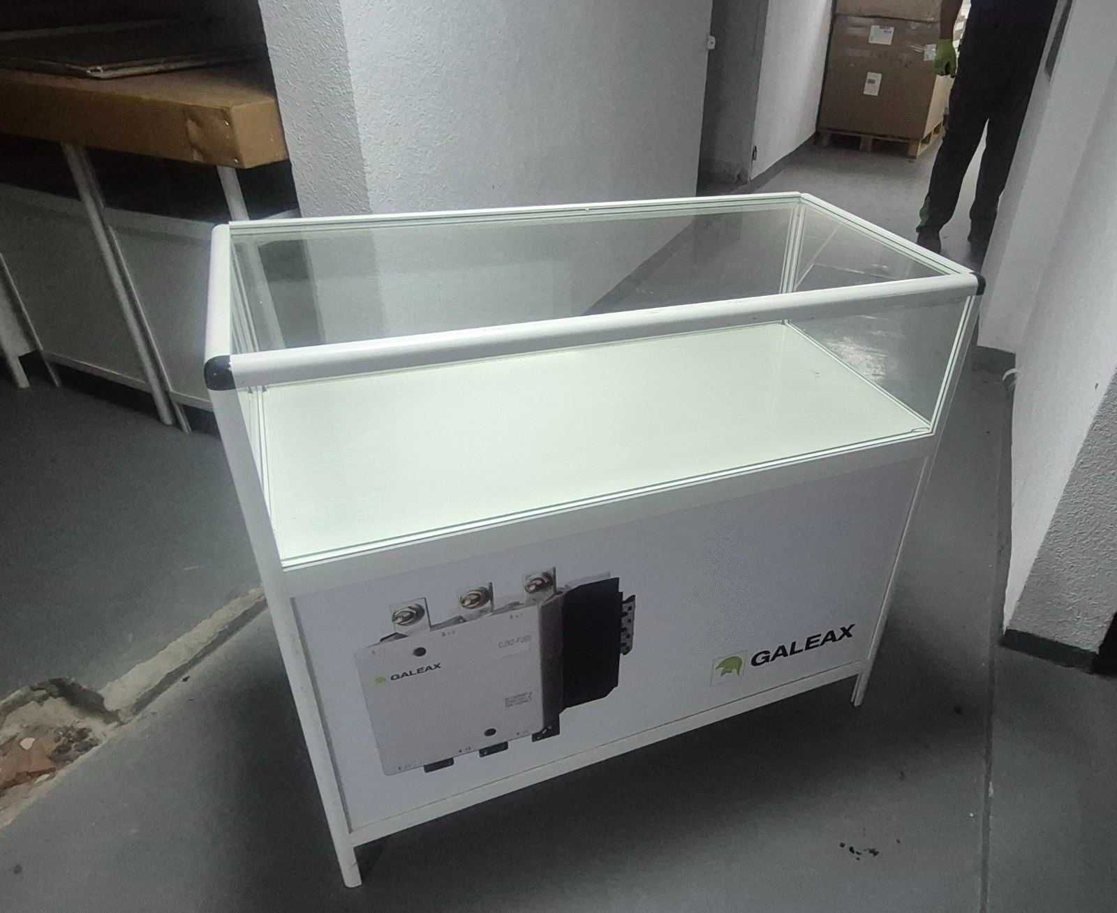 Продавам оборудване за магазин