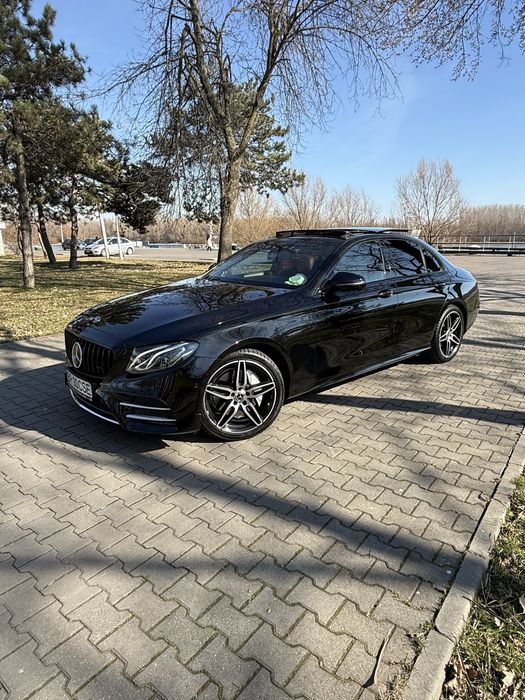 Vand mercedes E220 paket AMG/Distronic/Trapa panoramica
