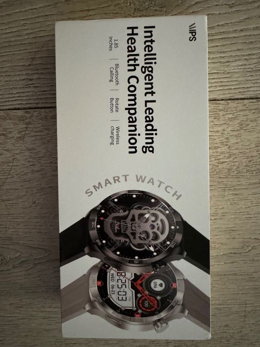 Смарт часовник чисто нов